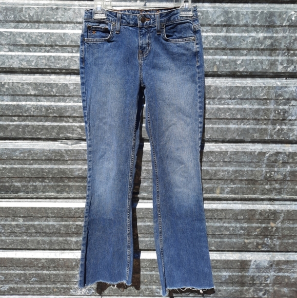 Arizona Distressed Jeans - Picture 10 of 10